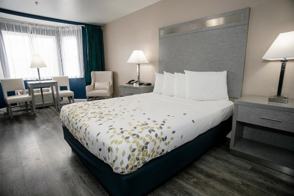 Anchor Beach Inn Main image